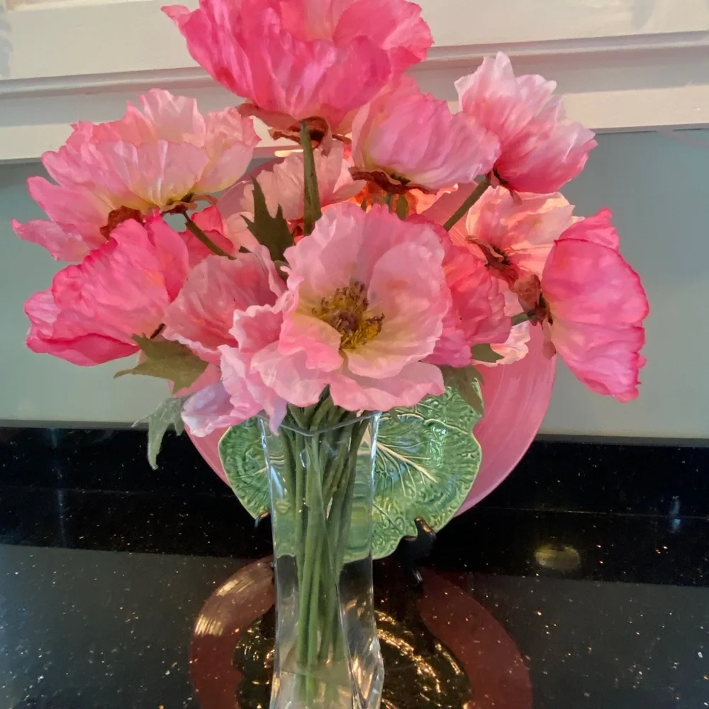 Vase with flowers in excellent condition